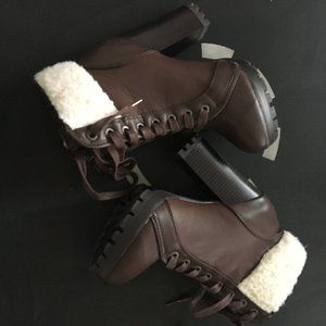 Bamboo Platform Quality Heel Combat Boot sz 7